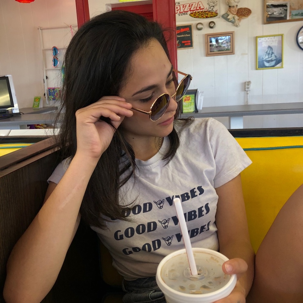 Meet your Posher, Averaveryana